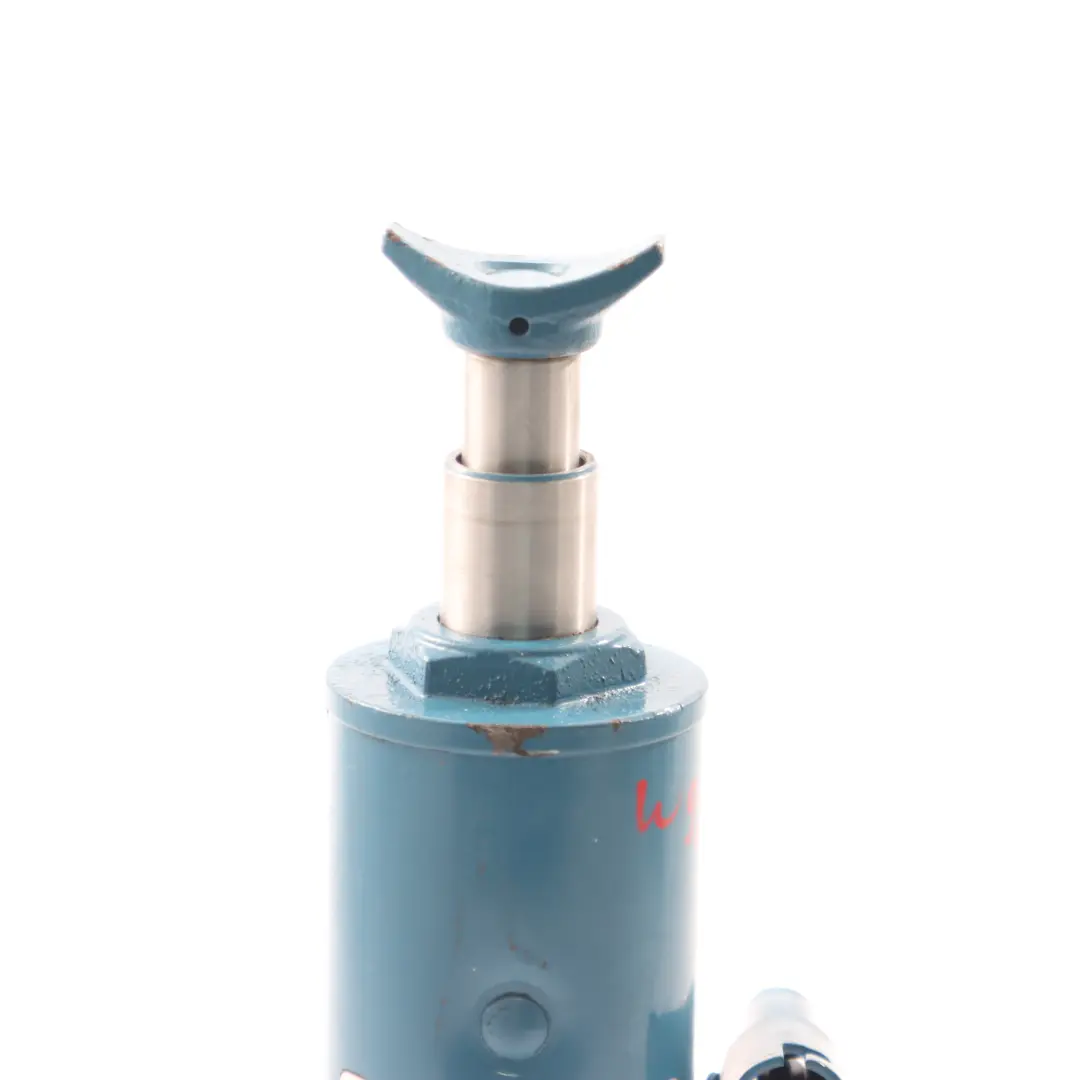 W901 W906 Cric levage bouteille Outil hydraulique pour Mercedes Sprinter à propos du numéro de pièce A9045800018 Mercedes Sprinter W901 W906 Cric levage bouteille Outil hydraulique - SKU A9045800018 - Numéro de pièce A9045800018