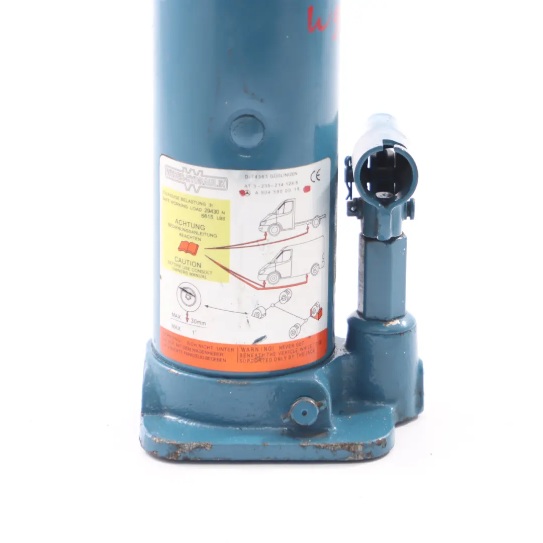 Flaschenheber Werkzeug Hydraulischer Heber für Mercedes Sprinter W906 mit Teilenummer A9045800018 Mercedes Sprinter W906 Flaschenheber Werkzeug Hydraulischer Heber - SKU A9045800018 - Teilenummer A9045800018