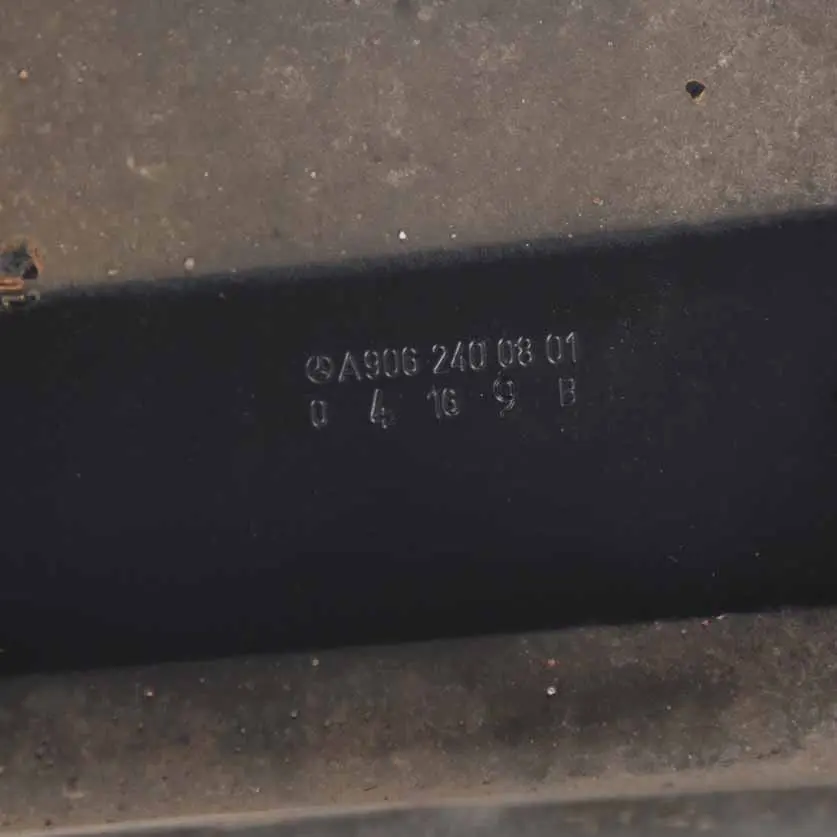 Support boîte vitesses automatique pour essieu avant pour Mercedes Sprinter W906 à propos du numéro de pièce A9062400801 Mercedes Sprinter W906 Support boîte vitesses automatique pour essieu avant - SKU A9062400801-1 - Numéro de pièce A9062400801