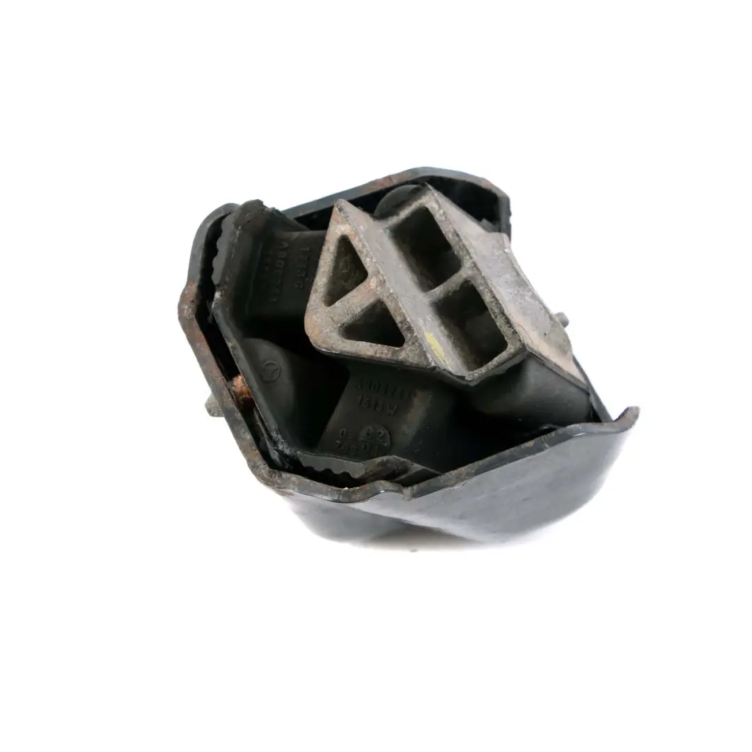 Soporte De Motor Derecho Exterior para Mercedes Sprinter W906 con número de pieza A9062411513 Mercedes Sprinter W906 Soporte De Motor Derecho Exterior - SKU A9062411513 - Número de pieza A9062411513