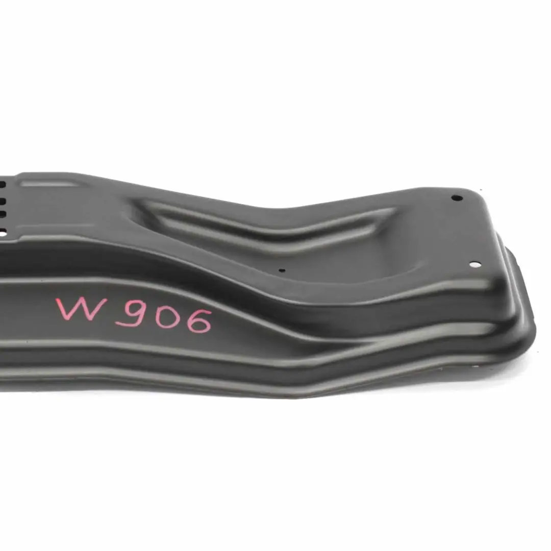 Supporto supporto cambio staffa portante per Mercedes Sprinter W906 con numero di parte A9062420001 Mercedes Sprinter W906 Supporto supporto cambio staffa portante - SKU A9062420001 - Numero di parte A9062420001