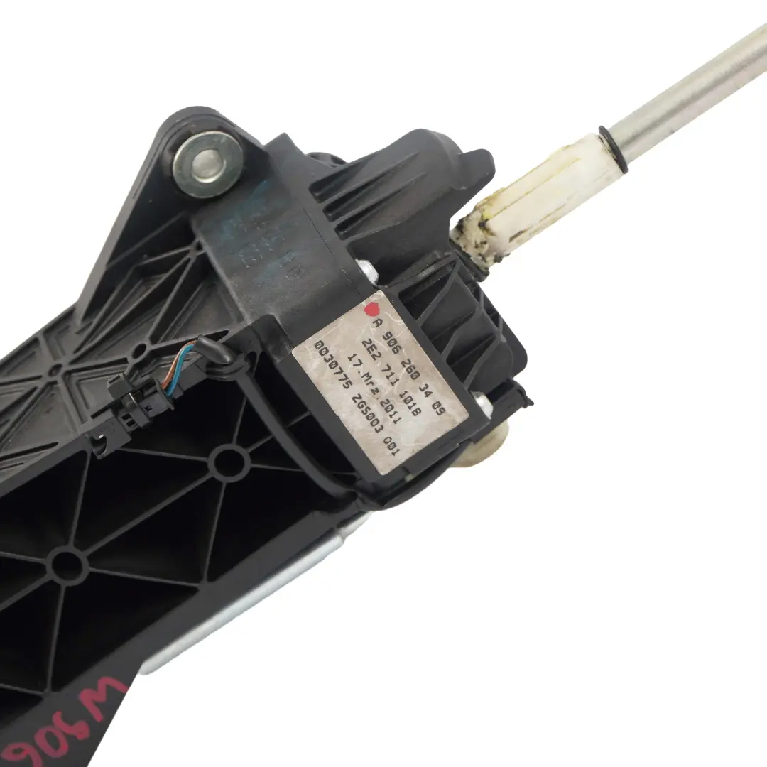 Mercedes-Benz Sprinter W906 Gear Shift Selector Mechanism Linkage to with Part number A9062603409 Mercedes-Benz Sprinter W906 Gear Shift Selector Mechanism Linkage - SKU rhd-A9062603409 - Part number A9062603409