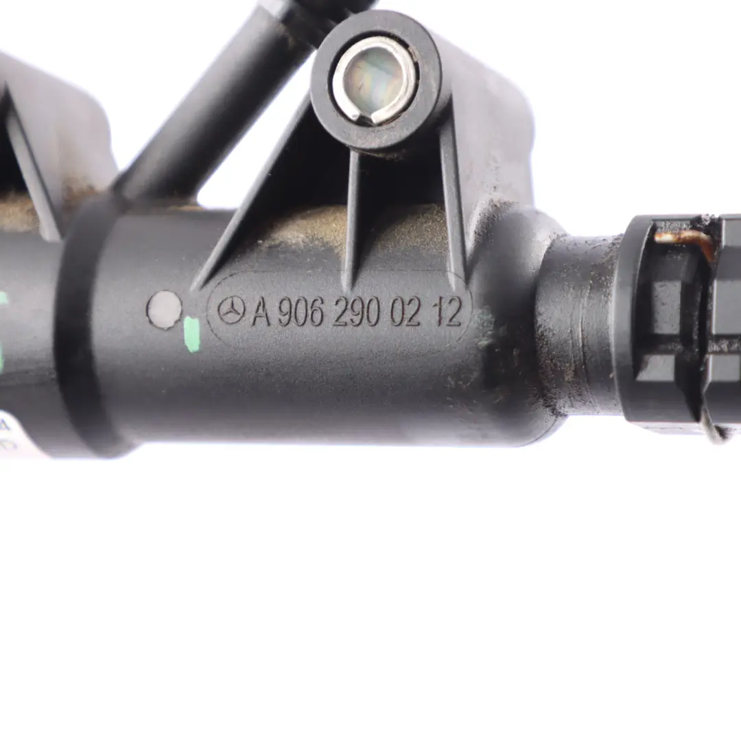 Clutch Master Generator Cylinder to Mercedes Sprinter W906 with Part number A9062900212 Mercedes Sprinter W906 Clutch Master Generator Cylinder - SKU A9062900212 - Part number A9062900212