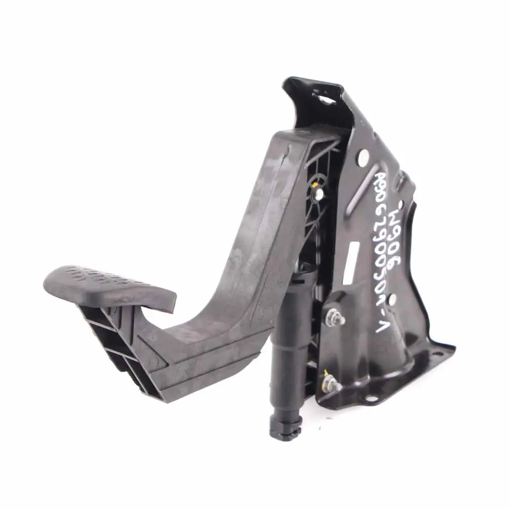 Mercedes Sprinter W906 Pedal de embrague manual Conjunto de control - SKU A9062900501 - Número de pieza A9062900501