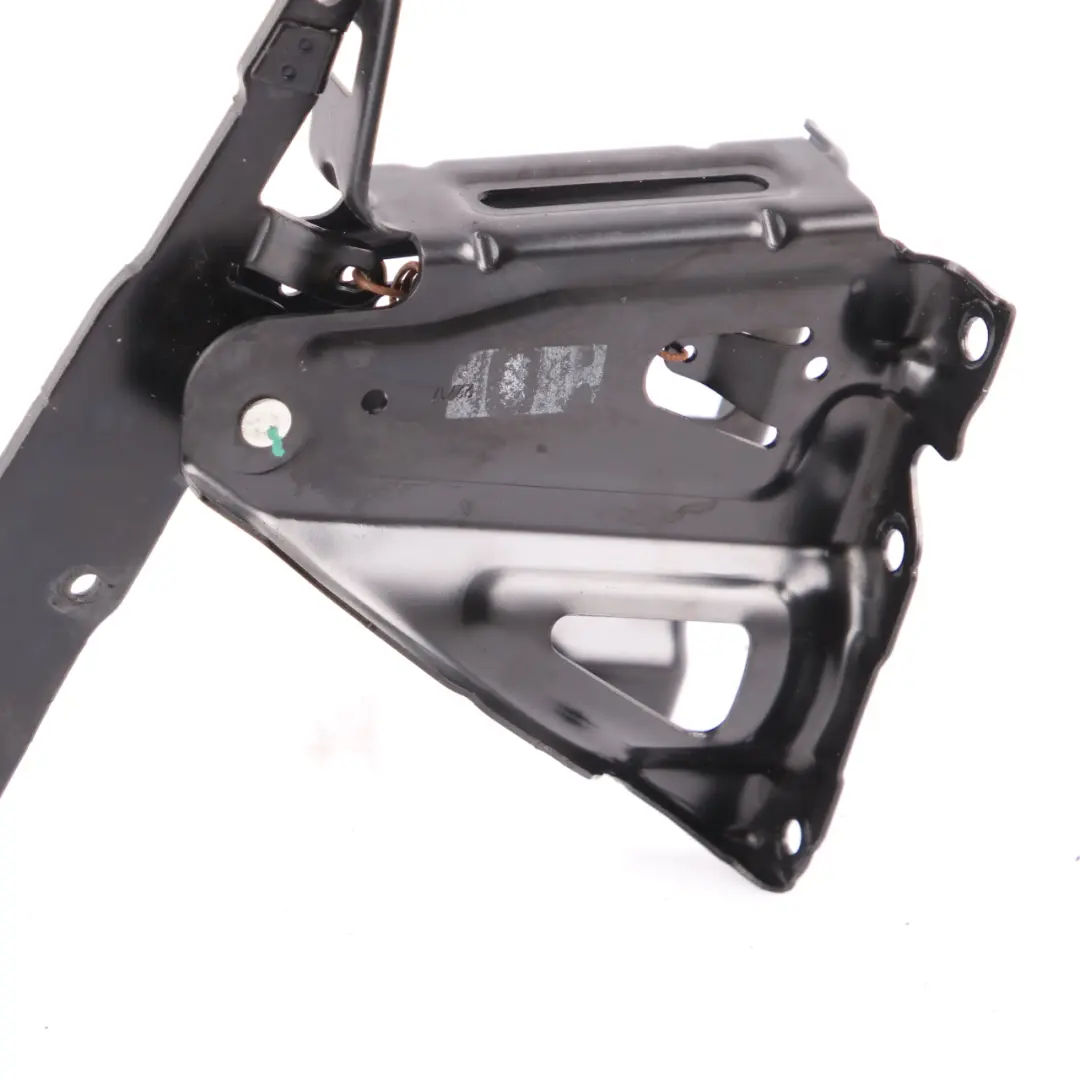 Brake Pedal Assembly Bracket Holder to Mercedes Sprinter W906 with Part number A9062901201 Mercedes Sprinter W906 Brake Pedal Assembly Bracket Holder - SKU A9062901201 - Part number A9062901201