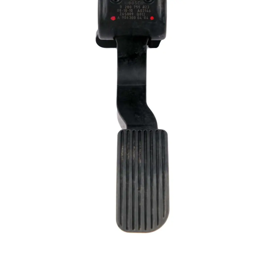  Accelerator Throttle Pedal Mercedes W639 W906 Unit Manual - SKU A9063000404 - Part number A9063000404