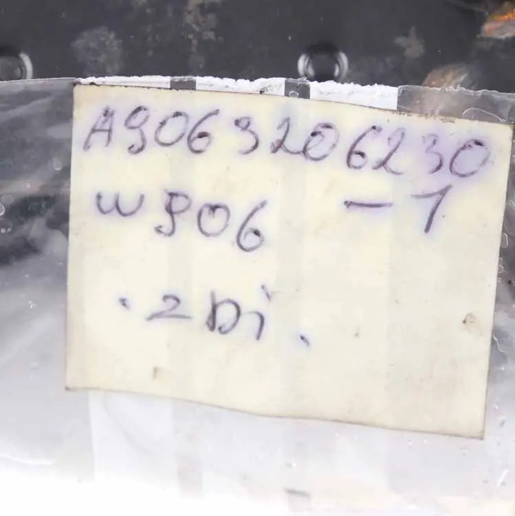 Amortisseur de Ressort Avant Gauche Droite pour Mercedes W906 à propos du numéro de pièce A9063206230 Mercedes W906 Amortisseur de Ressort Avant Gauche Droite - SKU A9063206230-1 - Numéro de pièce A9063206230
