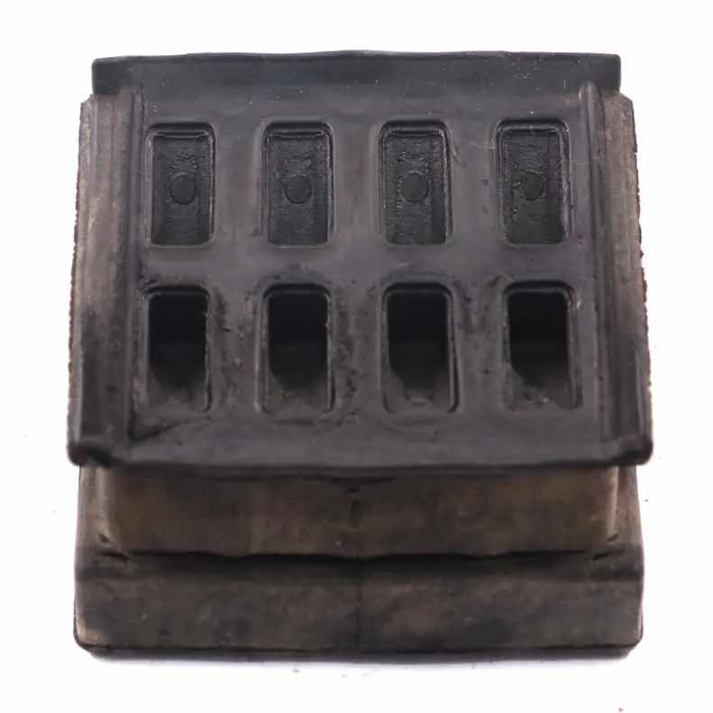 Support de montage pour essieu avant Mercedes Sprinter W906 - SKU A9063220319 - Numéro de pièce A9063220319