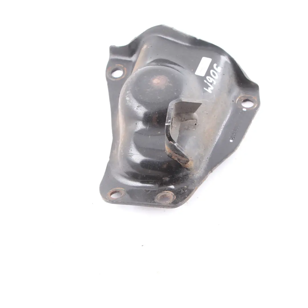 vorne links Aufhängung Querlenkerhalterung Abdeckkappe Mercedes Sprinter W906 - SKU A9063221109 - Teilenummer A9063221109