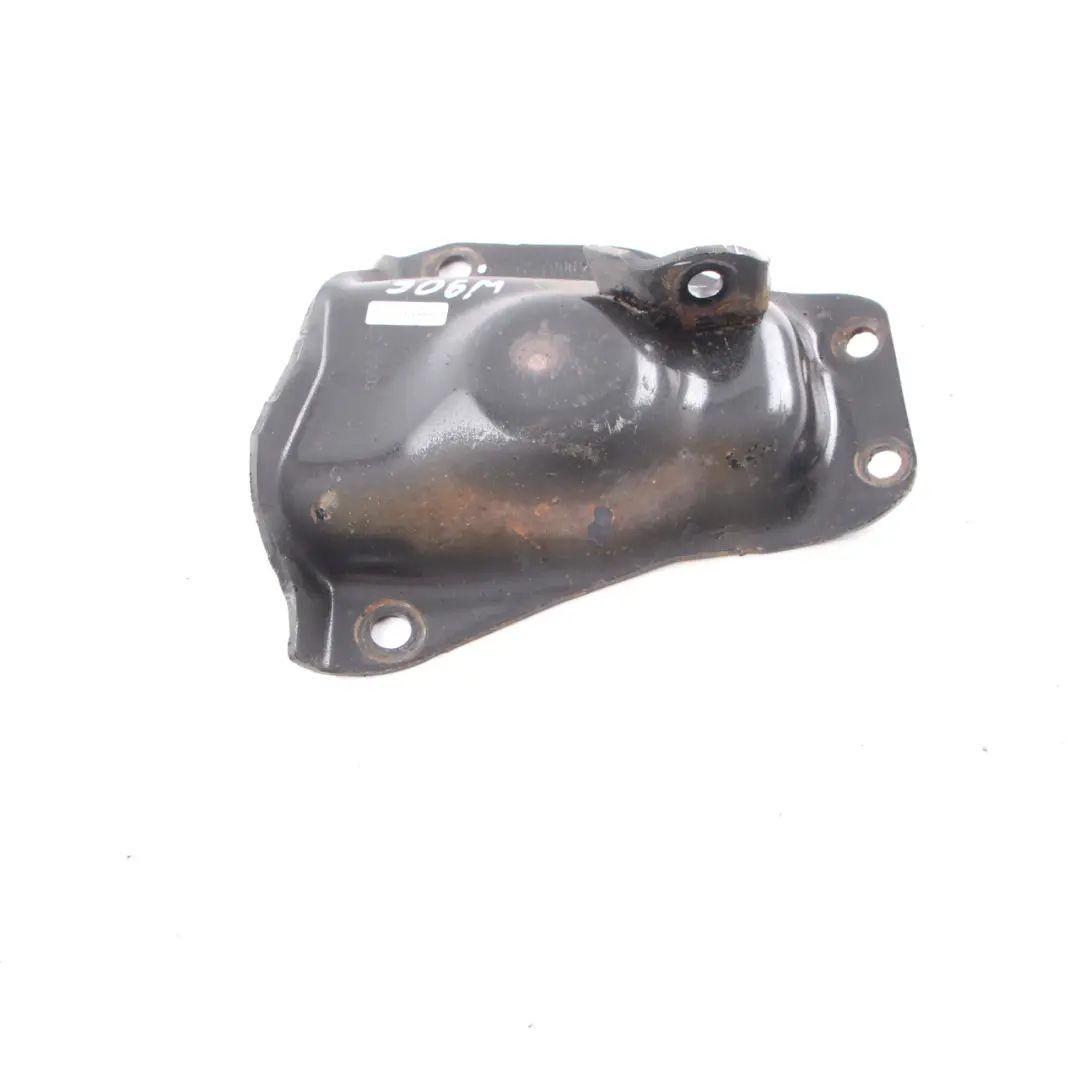 vorne links Aufhängung Querlenkerhalterung Abdeckkappe Mercedes Sprinter W906 - SKU A9063221109 - Teilenummer A9063221109