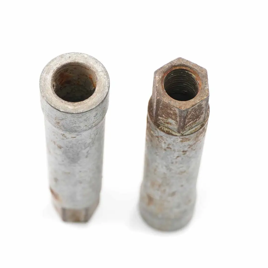 Uchwyt Mocowania Osi Tył do Mercedes Sprinter W906 o numerze A9063240300 Mercedes Sprinter W906 Uchwyt Mocowania Osi Tył - SKU A9063240300 - Numer Części A9063240300