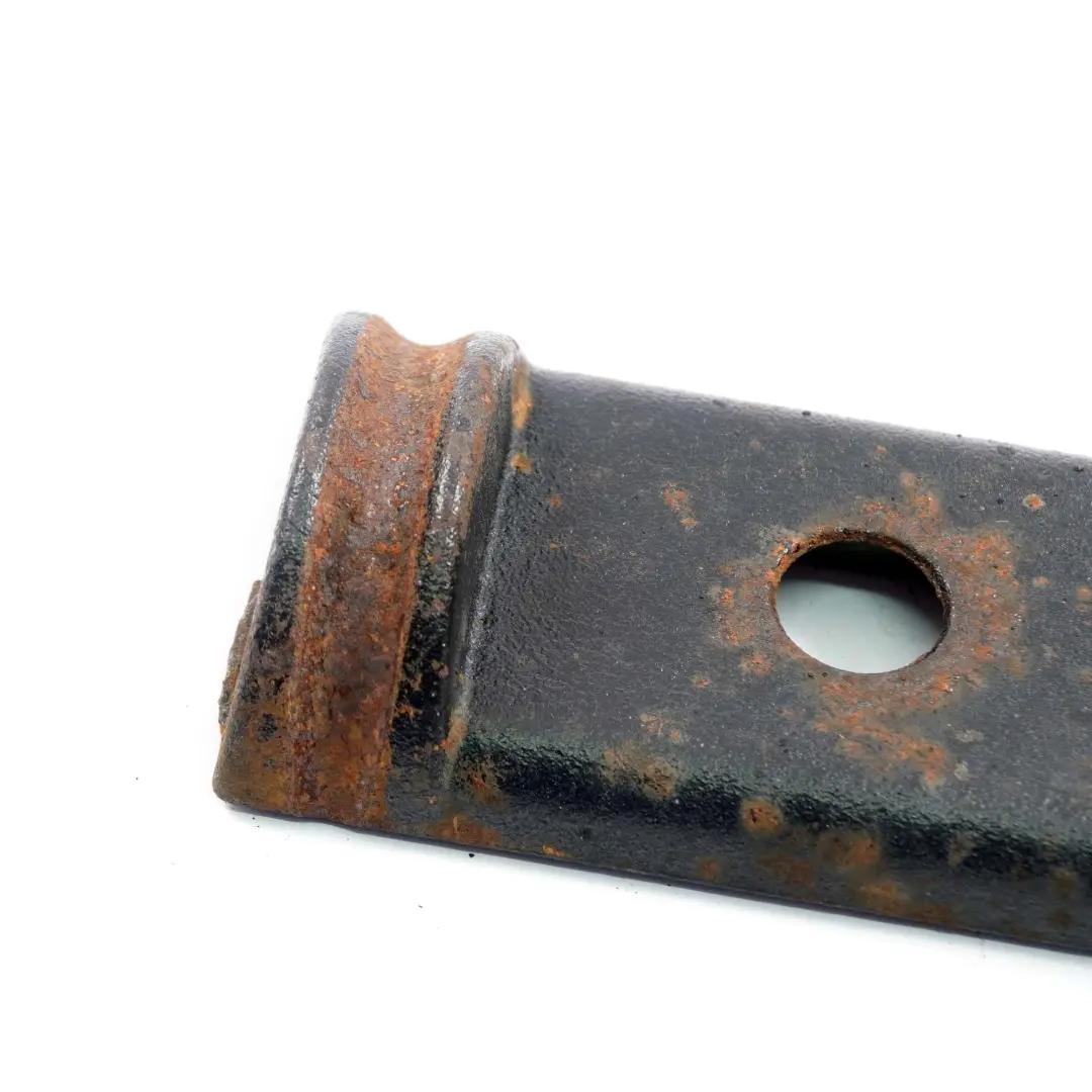 Mercedes-Benz Sprinter W906 support de ressort pour suspension d'essieu arriere pour à propos du numéro de pièce A9063250254 Mercedes-Benz Sprinter W906 support de ressort pour suspension d'essieu arriere - SKU A9063250254 - Numéro de pièce A9063250254