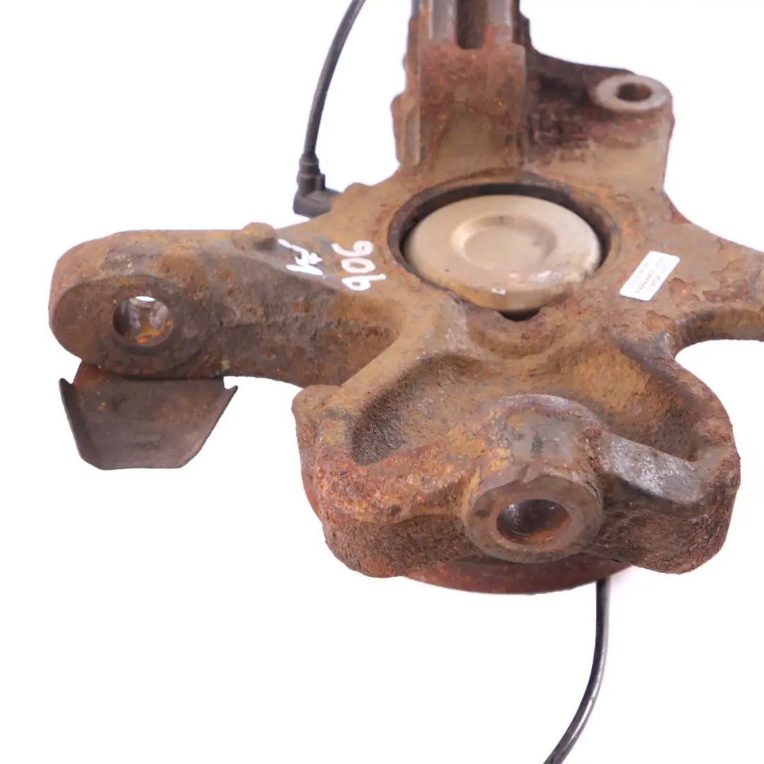 Sospensione Anteriore Destra Portaruota Flangia Mozzo per Mercedes Sprinter W906 con numero di parte A9063303520 Mercedes Sprinter W906 Sospensione Anteriore Destra Portaruota Flangia Mozzo - SKU A9063303520 - Numero di parte A9063303520