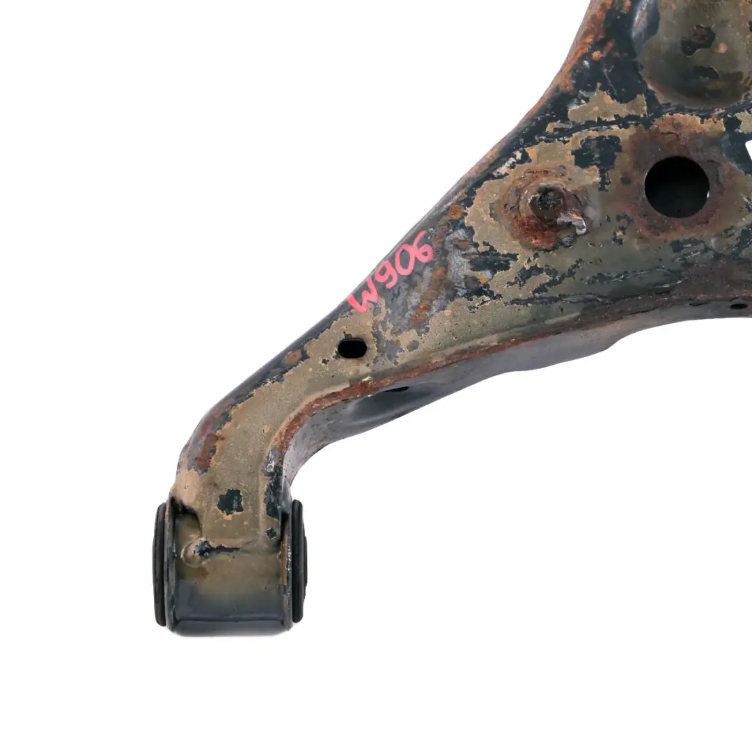 Eje delantero izquierdo Brazo control inferior Wishbone para Mercedes Sprinter W906 con número de pieza A9063304007 Mercedes Sprinter W906 Eje delantero izquierdo Brazo control inferior Wishbone - SKU A9063304007 - Número de pieza A9063304007