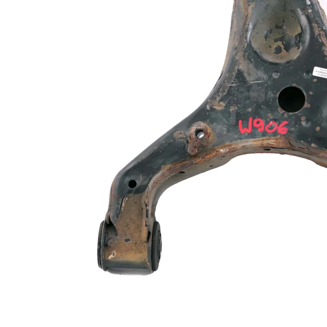 Eje delantero derecho Brazo de control inferior Wishbone para Mercedes Sprinter W906 con número de pieza A9063304107 Mercedes Sprinter W906 Eje delantero derecho Brazo de control inferior Wishbone - SKU A9063304107 - Número de pieza A9063304107
