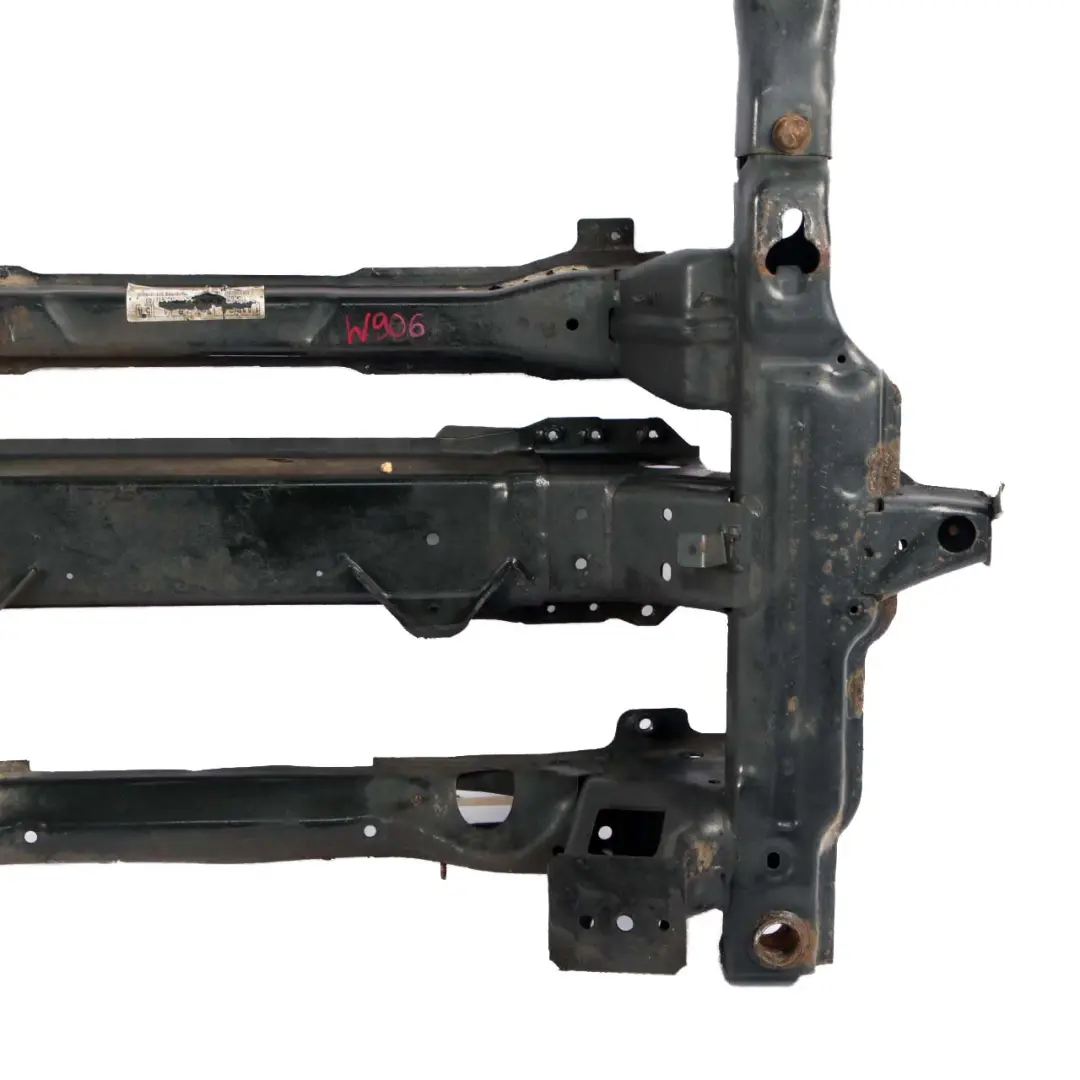 Mercedes-Benz Sprinter W906 Support d'essieu Avant Berceau Moteur pour à propos du numéro de pièce A9063305106 Mercedes-Benz Sprinter W906 Support d'essieu Avant Berceau Moteur - SKU A9063305106 - Numéro de pièce A9063305106