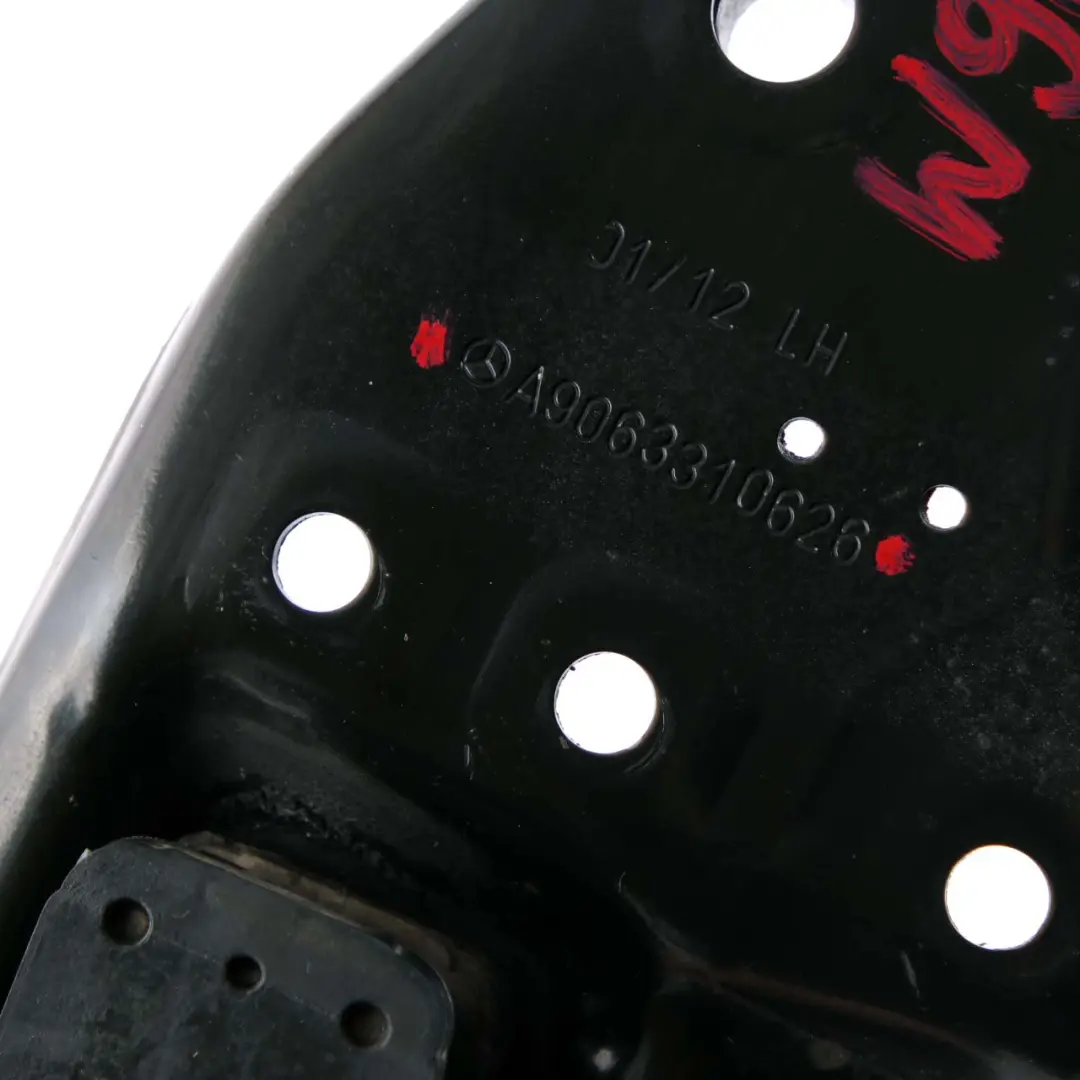 Mercedes-Benz Sprinter W906 Vorne Links Aufhängung Blatt Feder Stütze Halterung für mit Teilenummer A9063310626 Mercedes-Benz Sprinter W906 Vorne Links Aufhängung Blatt Feder Stütze Halterung - SKU A9063310626 - Teilenummer A9063310626