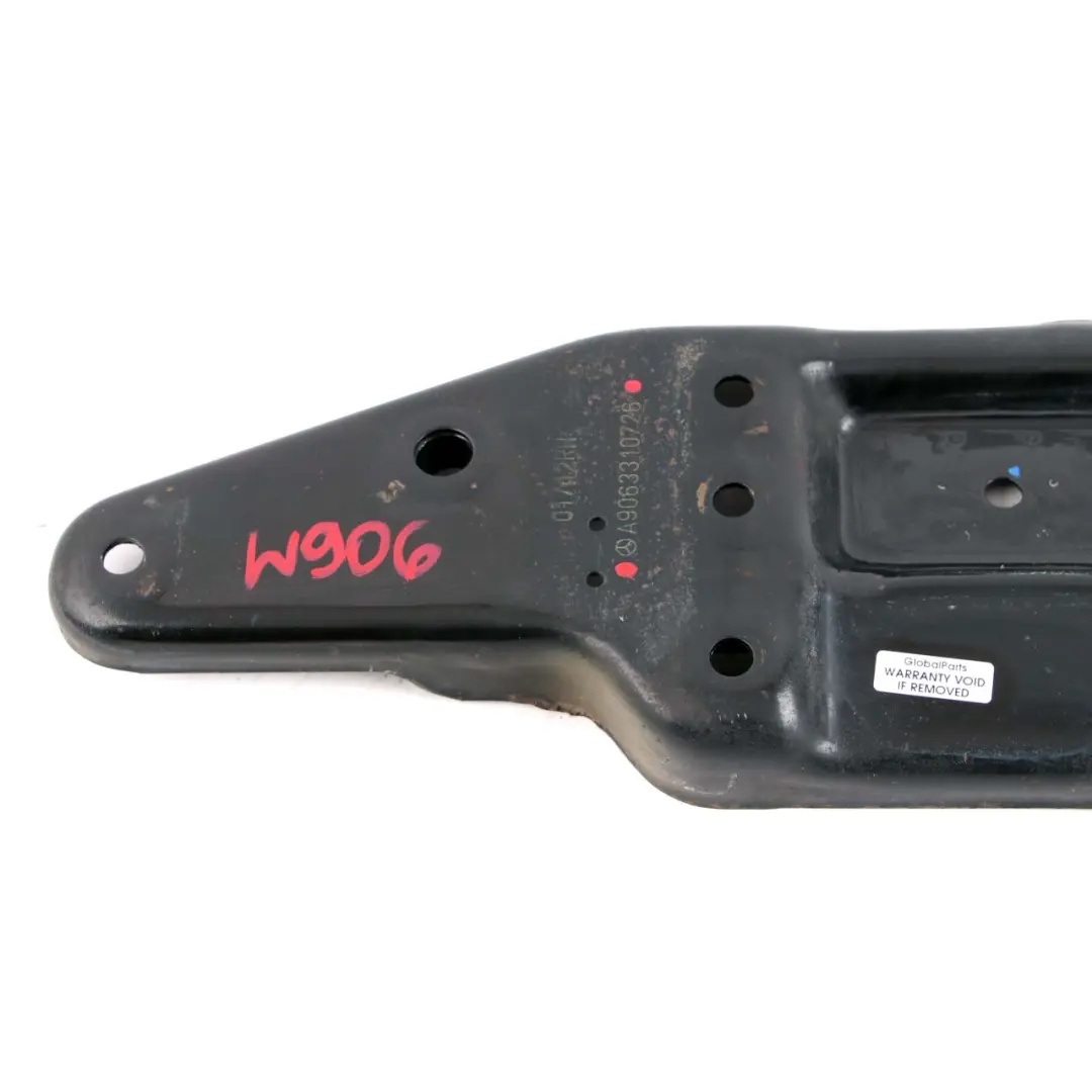 Mercedes-Benz Sprinter W906 Suspension Avant Droite Support Ressort Feuilles pour à propos du numéro de pièce A9063310726 Mercedes-Benz Sprinter W906 Suspension Avant Droite Support Ressort Feuilles - SKU A9063310726 - Numéro de pièce A9063310726