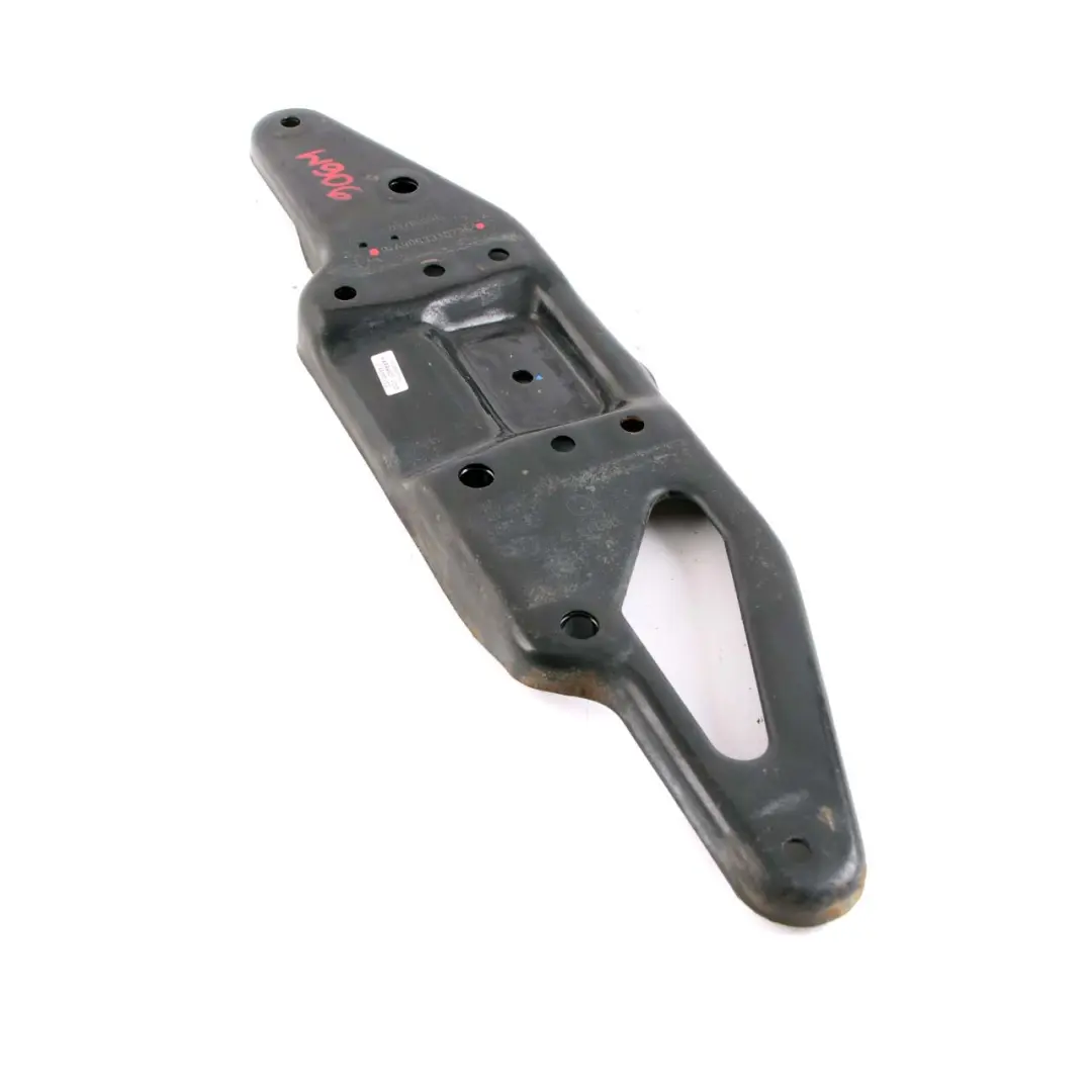 Supporto Molle Balestra Anteriore Destro Della Sospensione per Mercedes W906 con numero di parte A9063310726 Mercedes W906 Supporto Molle Balestra Anteriore Destro Della Sospensione - SKU A9063310726 - Numero di parte A9063310726