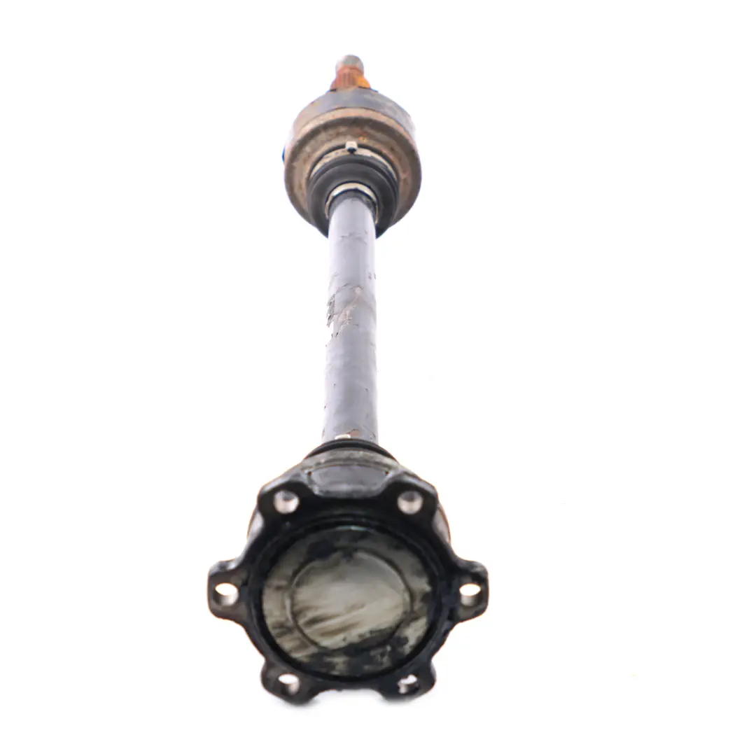 Arbre transmission l'essieu arrière Arbre gauche pour Mercedes W906 à propos du numéro de pièce A9063502810 Mercedes W906 Arbre transmission l'essieu arrière Arbre gauche - SKU A9063502810 - Numéro de pièce A9063502810