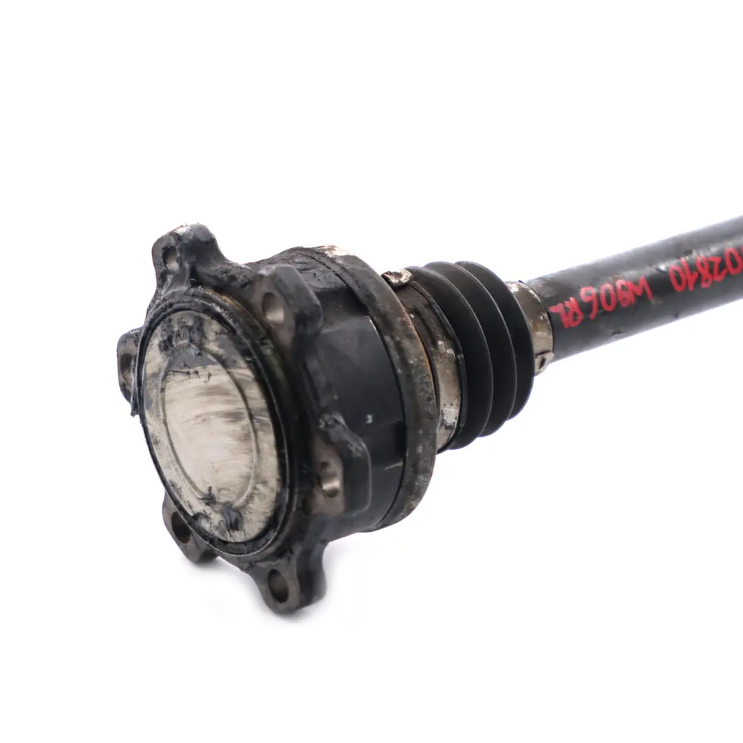 Arbre transmission l'essieu arrière Arbre gauche pour Mercedes W906 à propos du numéro de pièce A9063502810 Mercedes W906 Arbre transmission l'essieu arrière Arbre gauche - SKU A9063502810 - Numéro de pièce A9063502810