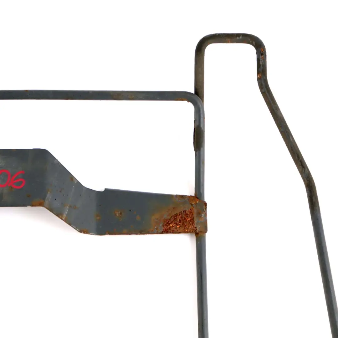 Ersatzrad Unterbodenhalter Halterung für Mercedes W906 mit Teilenummer A9064000141 Mercedes W906 Ersatzrad Unterbodenhalter Halterung - SKU A9064000141 - Teilenummer A9064000141