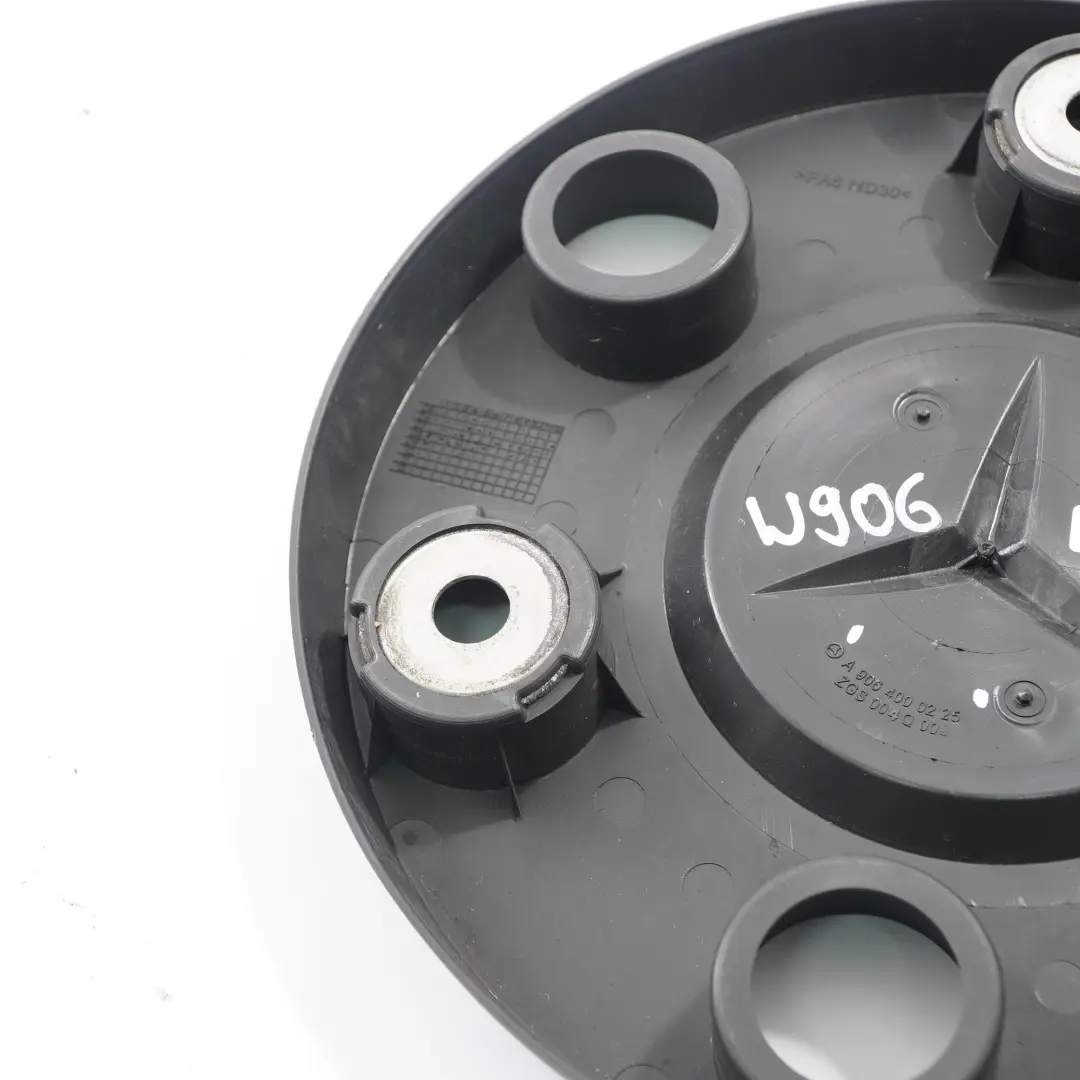 Dado ruota anteriore Coprimozzo Trim Nero per Mercedes Sprinter W906 con numero di parte A9064000225 Mercedes Sprinter W906 Dado ruota anteriore Coprimozzo Trim Nero - SKU A9064000225 - Numero di parte A9064000225
