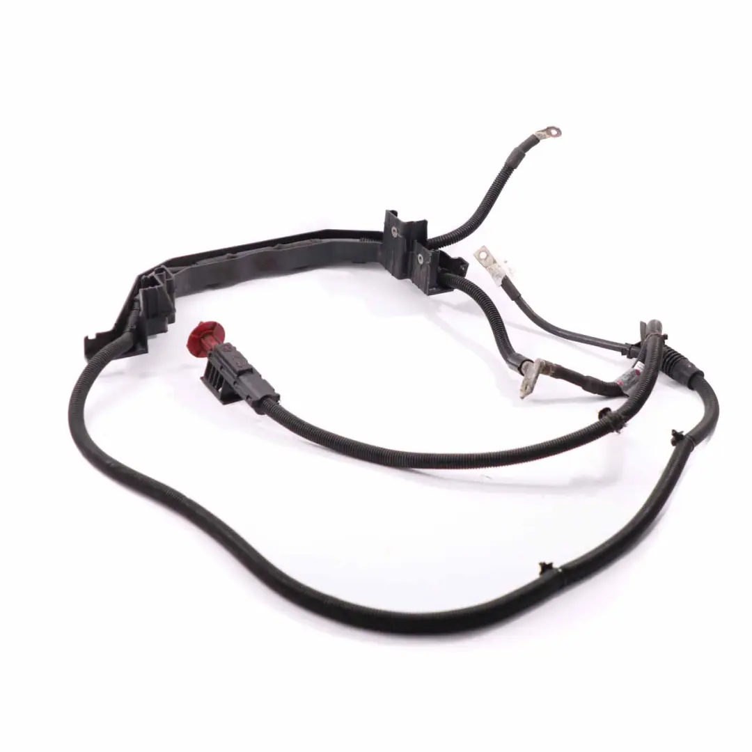 OM651 Kabel Przewód Plusowy Plus Akumulatora do Mercedes W906 o numerze A9064409913 Mercedes W906 OM651 Kabel Przewód Plusowy Plus Akumulatora - SKU A9064409913 - Numer Części A9064409913