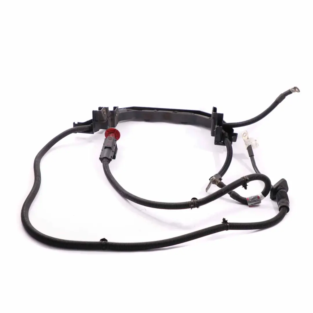 Cavo Positivo Mercedes W906 OM651 Batteria Aviamento Alternatore Più per con numero di parte A9064409913 Cavo Positivo Mercedes W906 OM651 Batteria Aviamento Alternatore Più - SKU A9064409913 - Numero di parte A9064409913