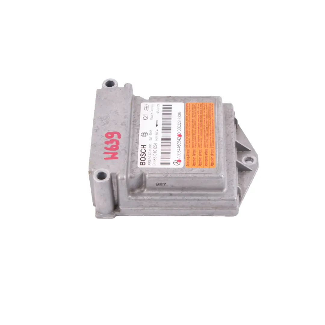 ECU Unité de contrôle Module capteur Modul air pour Mercedes W639 W906 à propos du numéro de pièce A9064460542 Mercedes W639 W906 ECU Unité de contrôle Module capteur Modul air - SKU A9064460542 - Numéro de pièce A9064460542