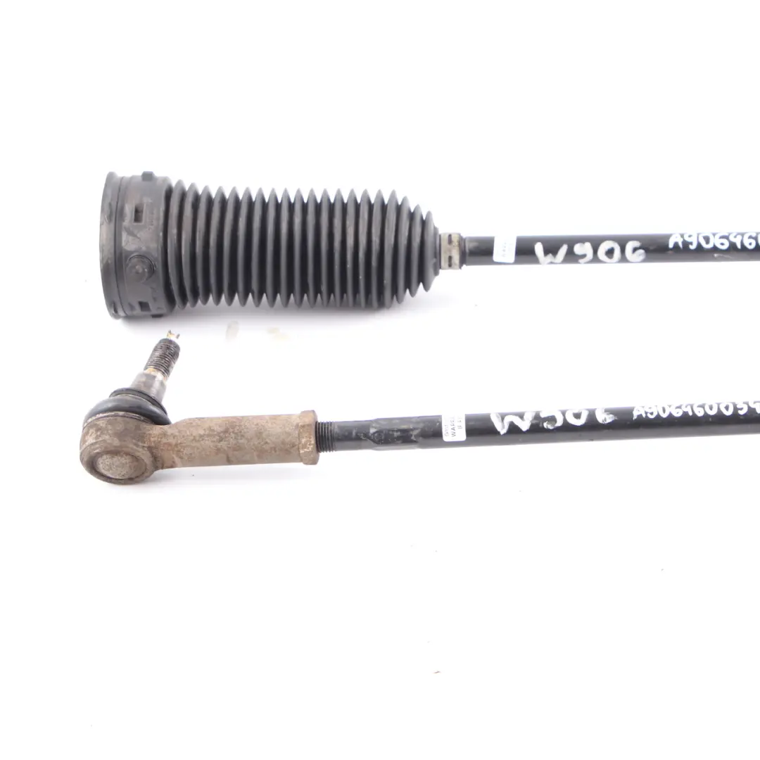 Tirante Mercedes W906 Set giunti esterni delo sterzo sinistra destra per con numero di parte A9064600348 Tirante Mercedes W906 Set giunti esterni delo sterzo sinistra destra - SKU A9064600348 - Numero di parte A9064600348