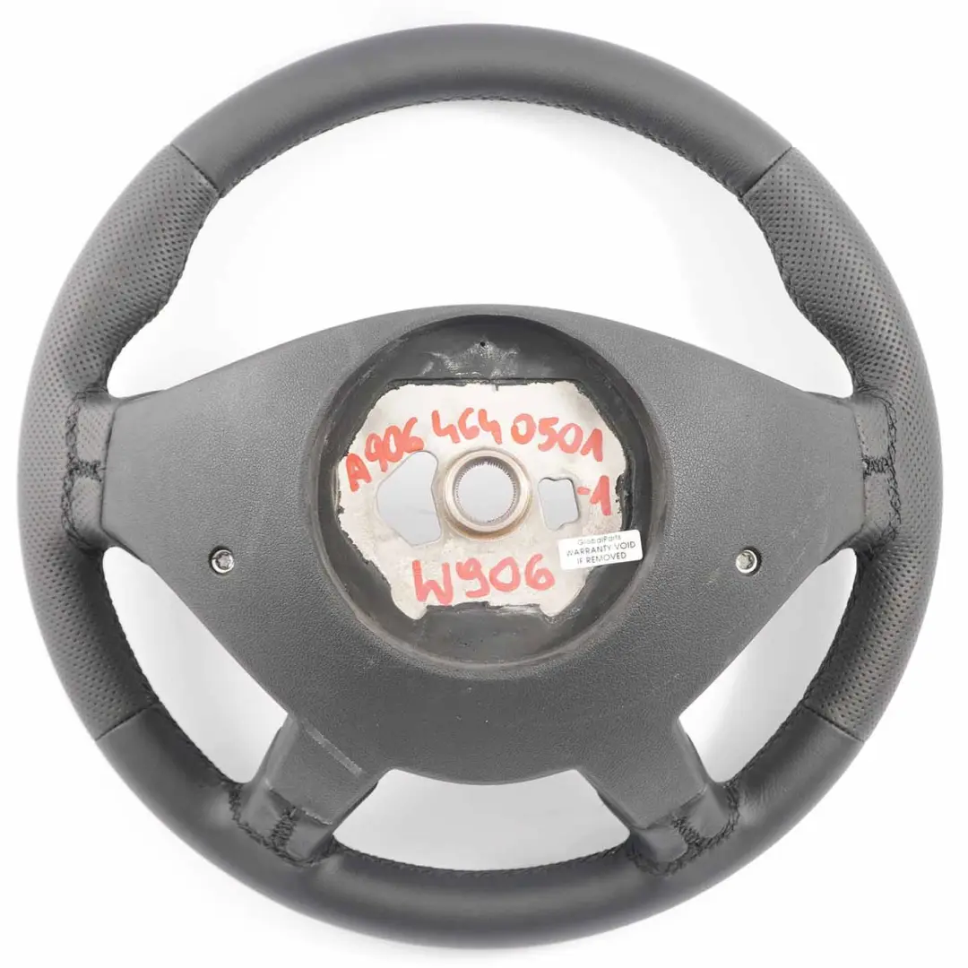 NUOVO Volante in pelle nera con filo nero per Mercedes Sprinter W906 con numero di parte A9064640501 Mercedes Sprinter W906 NUOVO Volante in pelle nera con filo nero - SKU A9064640501-1 - Numero di parte A9064640501