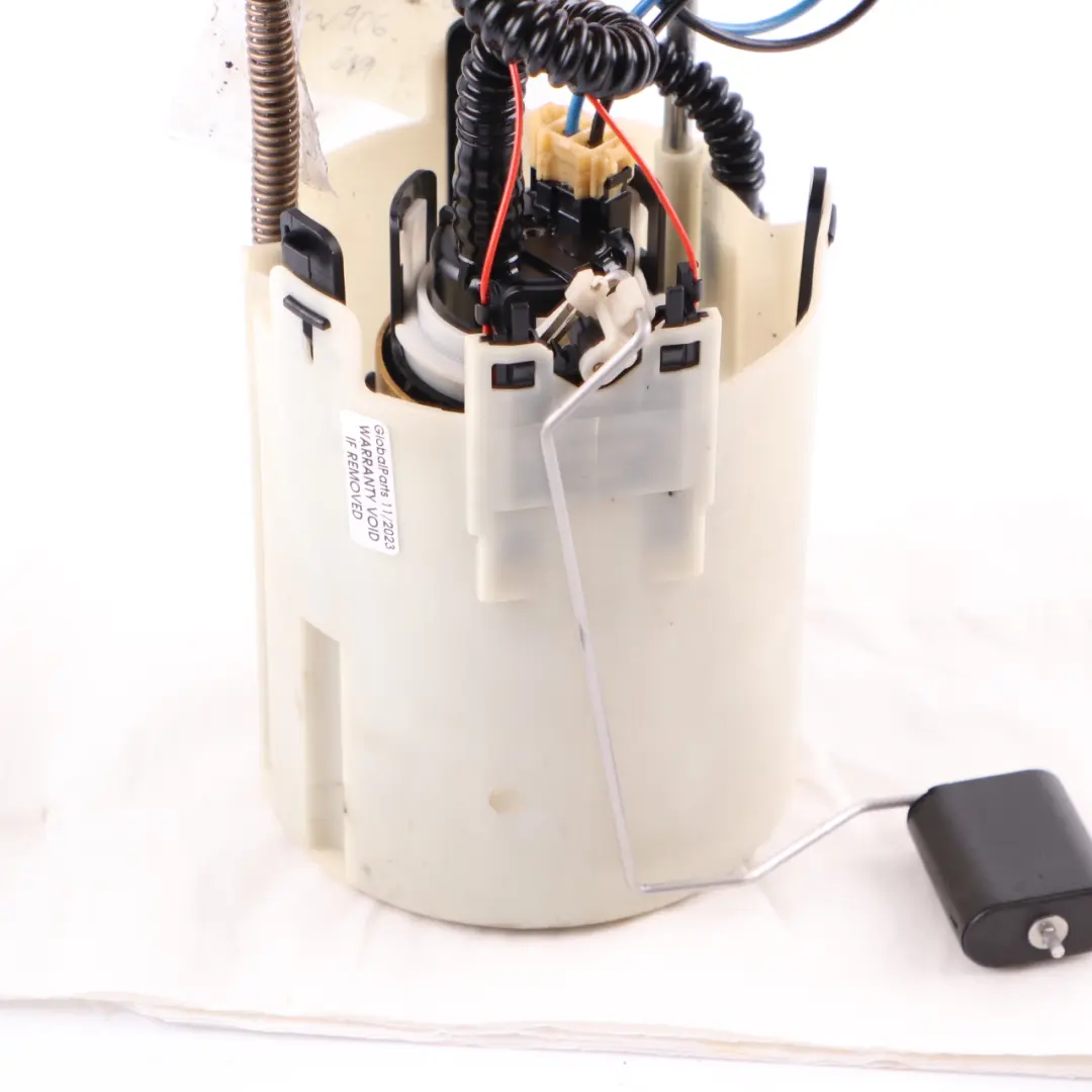 Mercedes W906 Kraftstoffpumpe Diesel Sender Steuergerät Modul A9064705894 - SKU A9064702500 - Teilenummer A9064702500