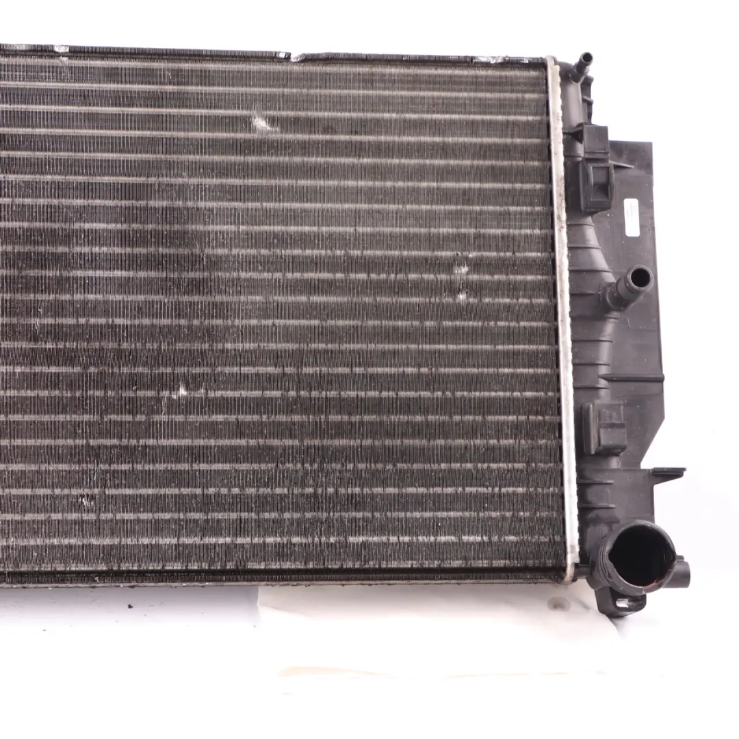 Mercedes W906 Radiateur refroidissement d'eau refroidissement diesel - SKU A9065000002 - Numéro de pièce A9065000002