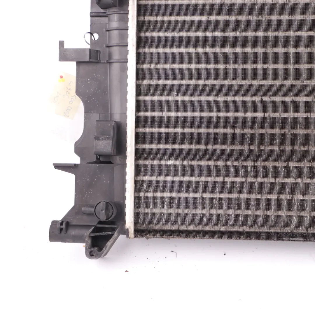 Mercedes W906 Radiateur refroidissement d'eau refroidissement diesel - SKU A9065000002 - Numéro de pièce A9065000002