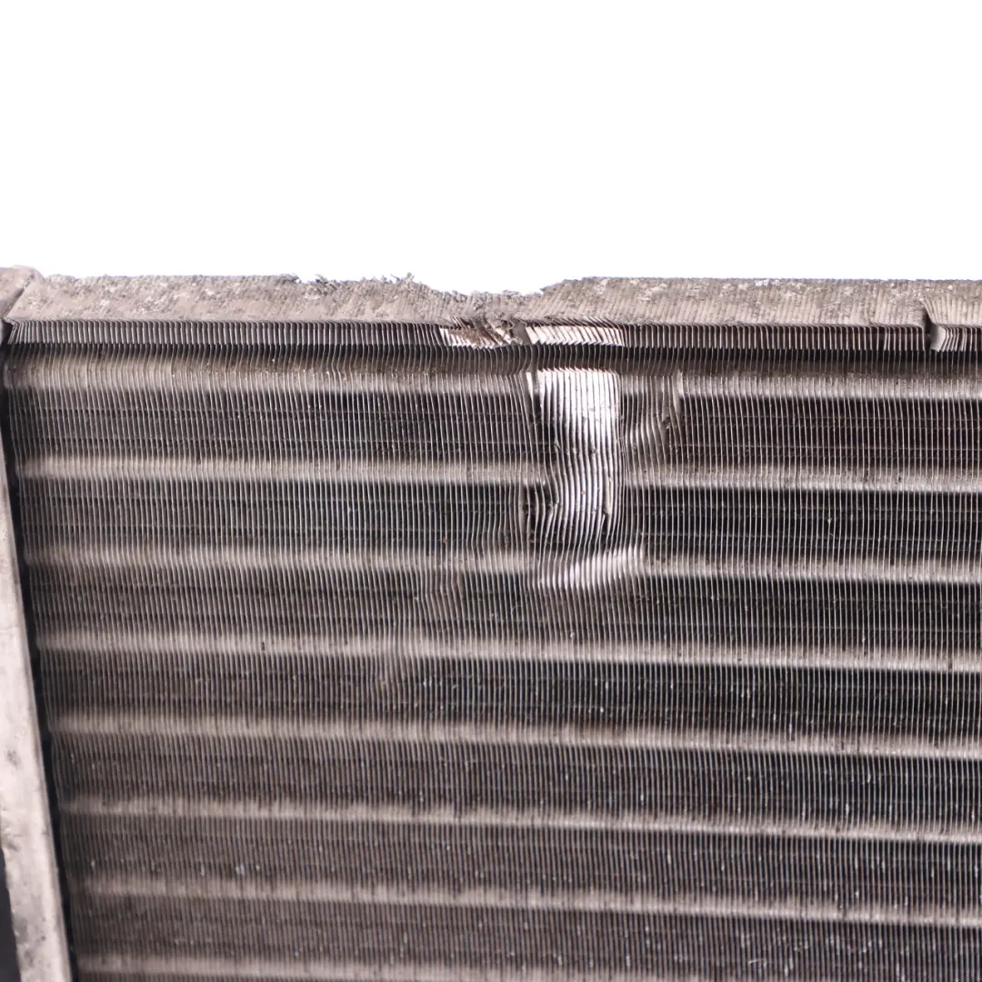 Radiateur refroidissement d'eau refroidissement diesel pour Mercedes W906 à propos du numéro de pièce A9065000002 Mercedes W906 Radiateur refroidissement d'eau refroidissement diesel - SKU A9065000002 - Numéro de pièce A9065000002