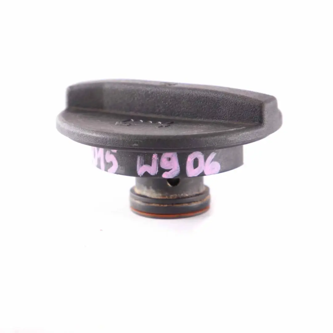 Bouchon réservoir d'expansion Mercedes W639 W906 Couvercle bouteille radiateur pour à propos du numéro de pièce A9065010015 Bouchon réservoir d'expansion Mercedes W639 W906 Couvercle bouteille radiateur - SKU A9065010015 - Numéro de pièce A9065010015