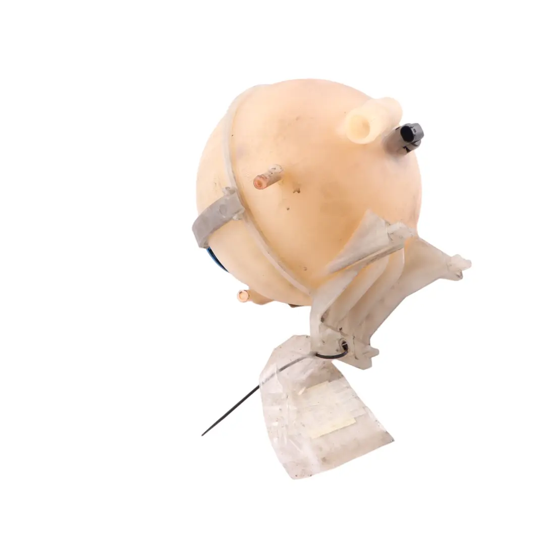 Réservoir d'expansion liquide refroidissement pour Volkswagen VW Crafter à propos du numéro de pièce A9065010103 Volkswagen VW Crafter Réservoir d'expansion liquide refroidissement - SKU A9065010103 - Numéro de pièce A9065010103