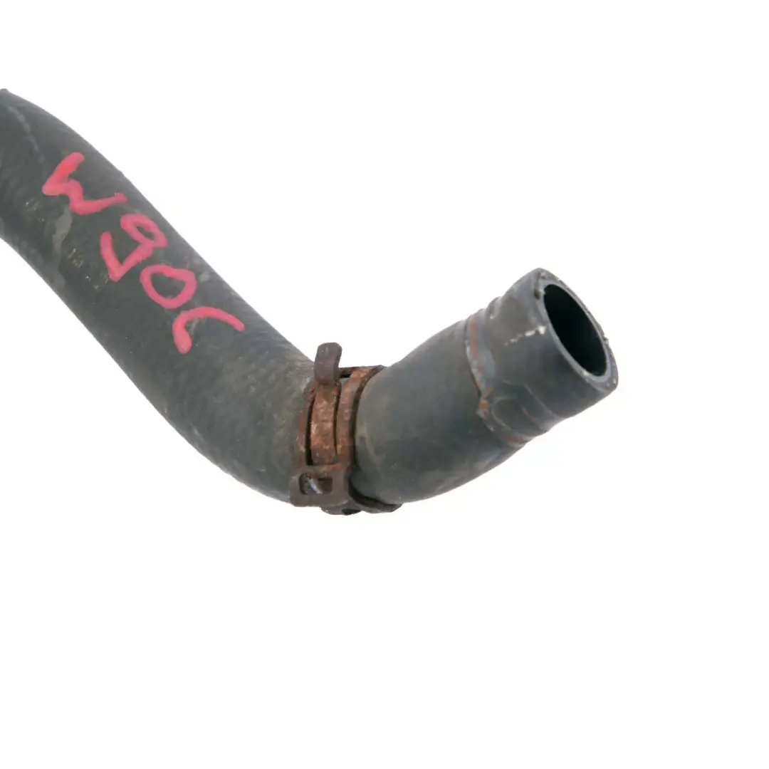 Radiador Agua Refrigerante Tubo Manguera para Mercedes W906 Diesel con número de pieza A9065010682 Mercedes W906 Diesel Radiador Agua Refrigerante Tubo Manguera - SKU A9065010682 - Número de pieza A9065010682