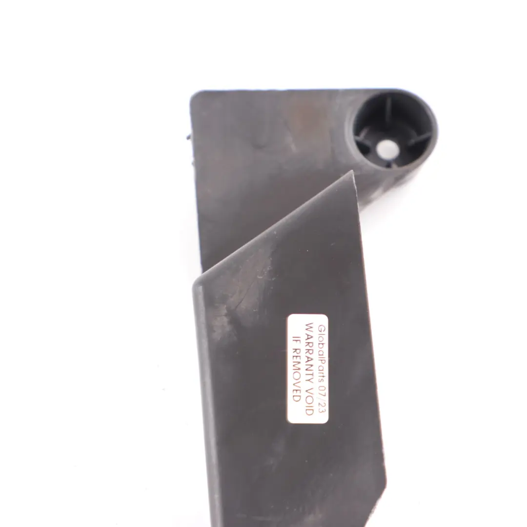 Staffa Radiatore Coperchio Supporto Montaggio per Mercedes Sprinter W906 con numero di parte A9065051188 Mercedes Sprinter W906 Staffa Radiatore Coperchio Supporto Montaggio - SKU A9065051188 - Numero di parte A9065051188