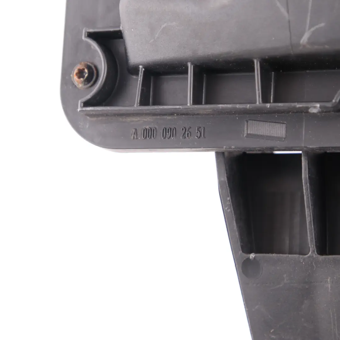 scatola filtro aria aspirazione Silenziatore Diesel A0000902651 per Mercedes W906 con numero di parte A9065280300 Mercedes W906 scatola filtro aria aspirazione Silenziatore Diesel A0000902651 - SKU A9065280300 - Numero di parte A9065280300