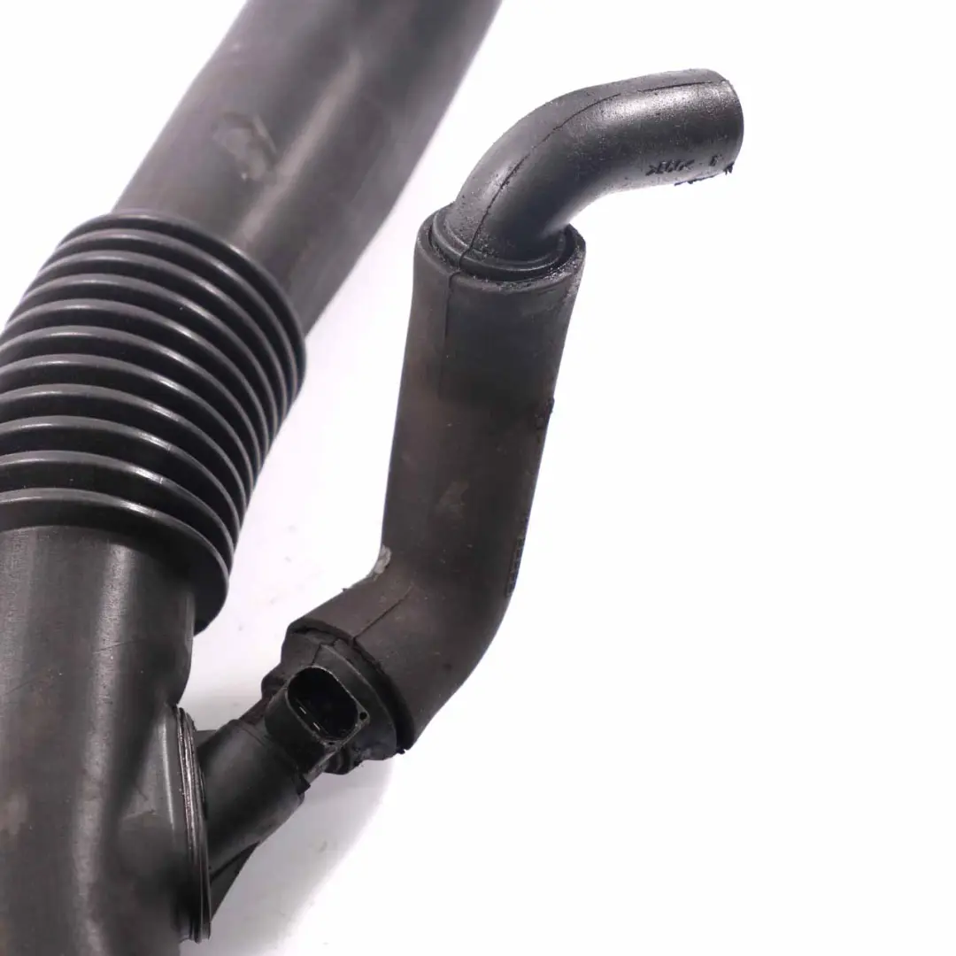 Tubo de admisión de aire Tubo flexible para Mercedes Sprinter W906 con número de pieza A9065281024 Mercedes Sprinter W906 Tubo de admisión de aire Tubo flexible - SKU A9065281024 - Número de pieza A9065281024