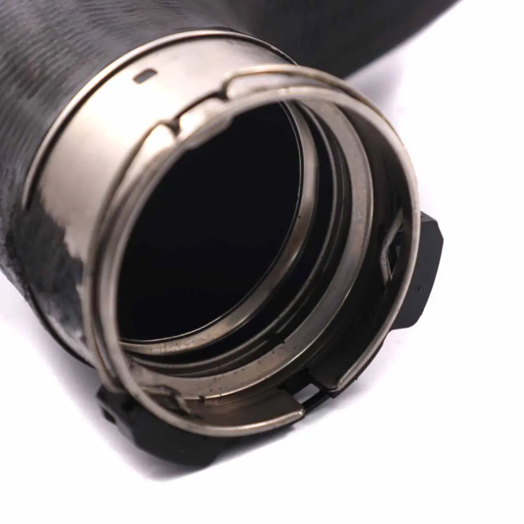 Ladeluft Kühler Ansaugung Turbo Rohr OM651 für Mercedes Sprinter W906 mit Teilenummer A9065281582 Mercedes Sprinter W906 Ladeluft Kühler Ansaugung Turbo Rohr OM651 - SKU A9065281582-1 - Teilenummer A9065281582