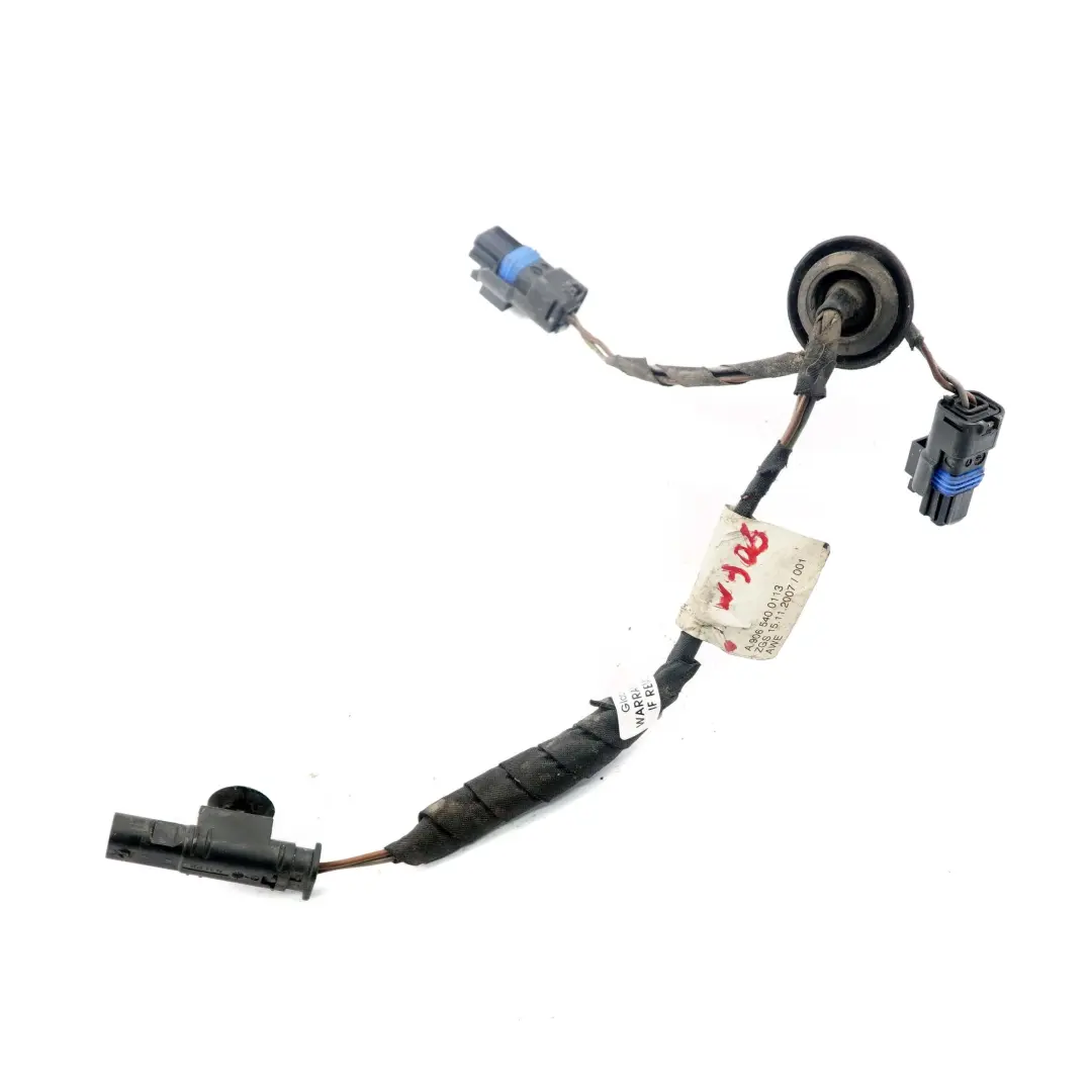 Mercedes-Benz Sprinter W906 Cable cablage l'eclairage plaque porte arriere pour à propos du numéro de pièce A9065400113 Mercedes-Benz Sprinter W906 Cable cablage l'eclairage plaque porte arriere - SKU A9065400113 - Numéro de pièce A9065400113