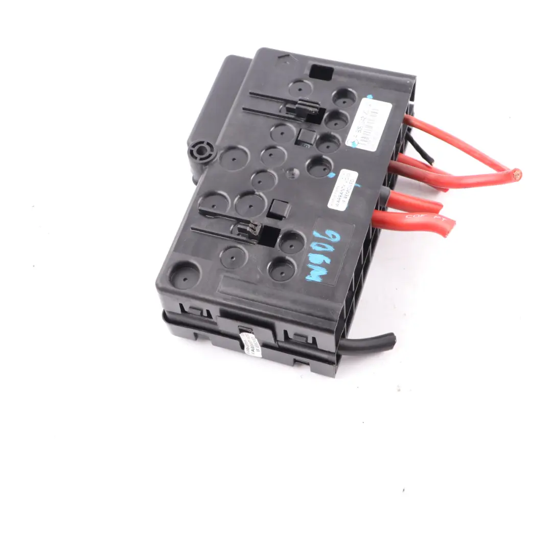 Fuse Box Relay Electrical Rifle Box Unit to Mercedes Sprinter W906 with Part number A9065400350 Mercedes Sprinter W906 Fuse Box Relay Electrical Rifle Box Unit - SKU A9065400350 - Part number A9065400350