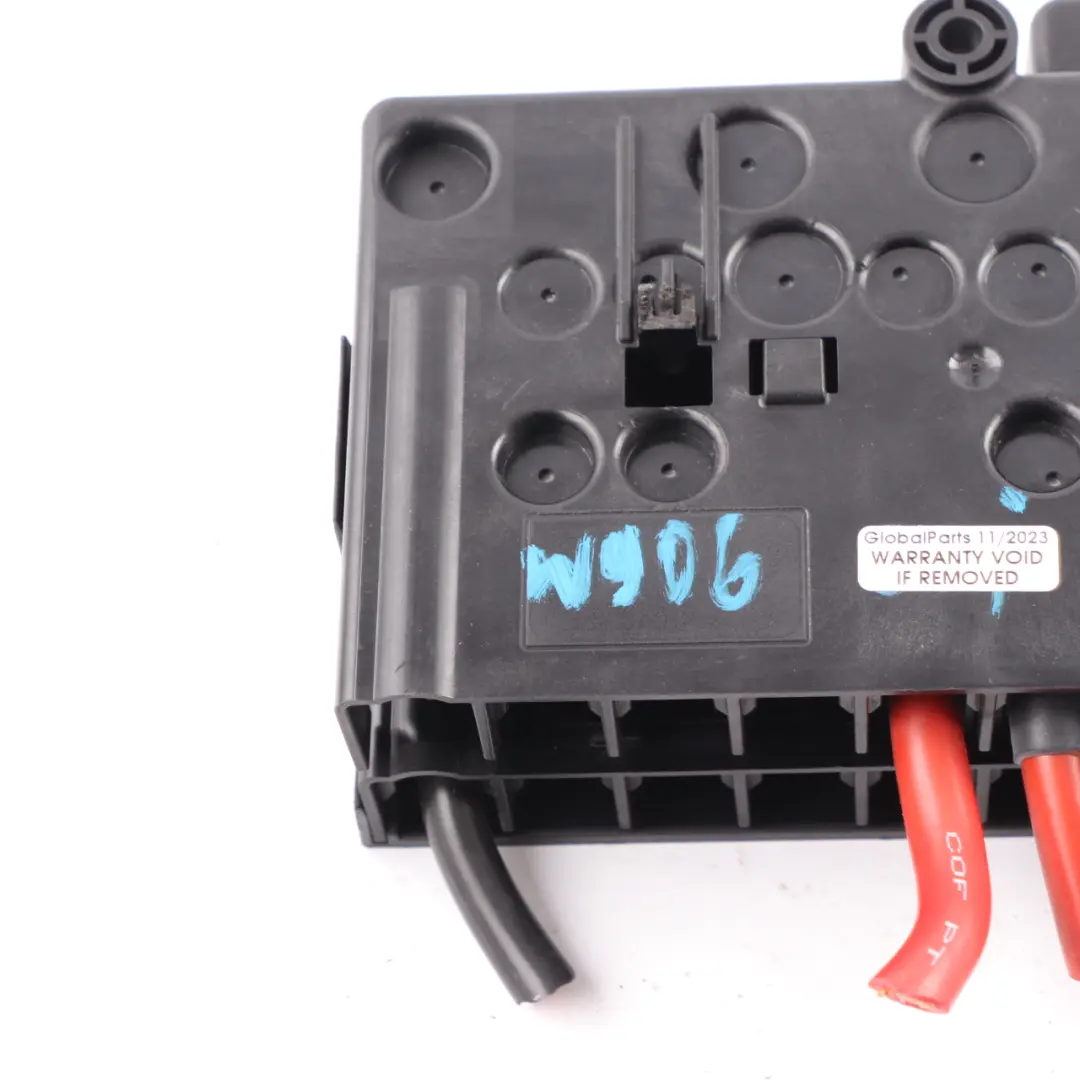 Fuse Box Relay Electrical Rifle Box Unit to Mercedes Sprinter W906 with Part number A9065400350 Mercedes Sprinter W906 Fuse Box Relay Electrical Rifle Box Unit - SKU A9065400350 - Part number A9065400350