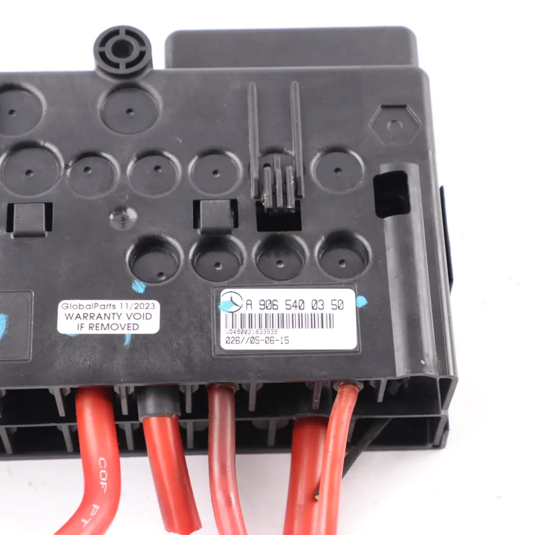 Fuse Box Relay Electrical Rifle Box Unit to Mercedes Sprinter W906 with Part number A9065400350 Mercedes Sprinter W906 Fuse Box Relay Electrical Rifle Box Unit - SKU A9065400350 - Part number A9065400350