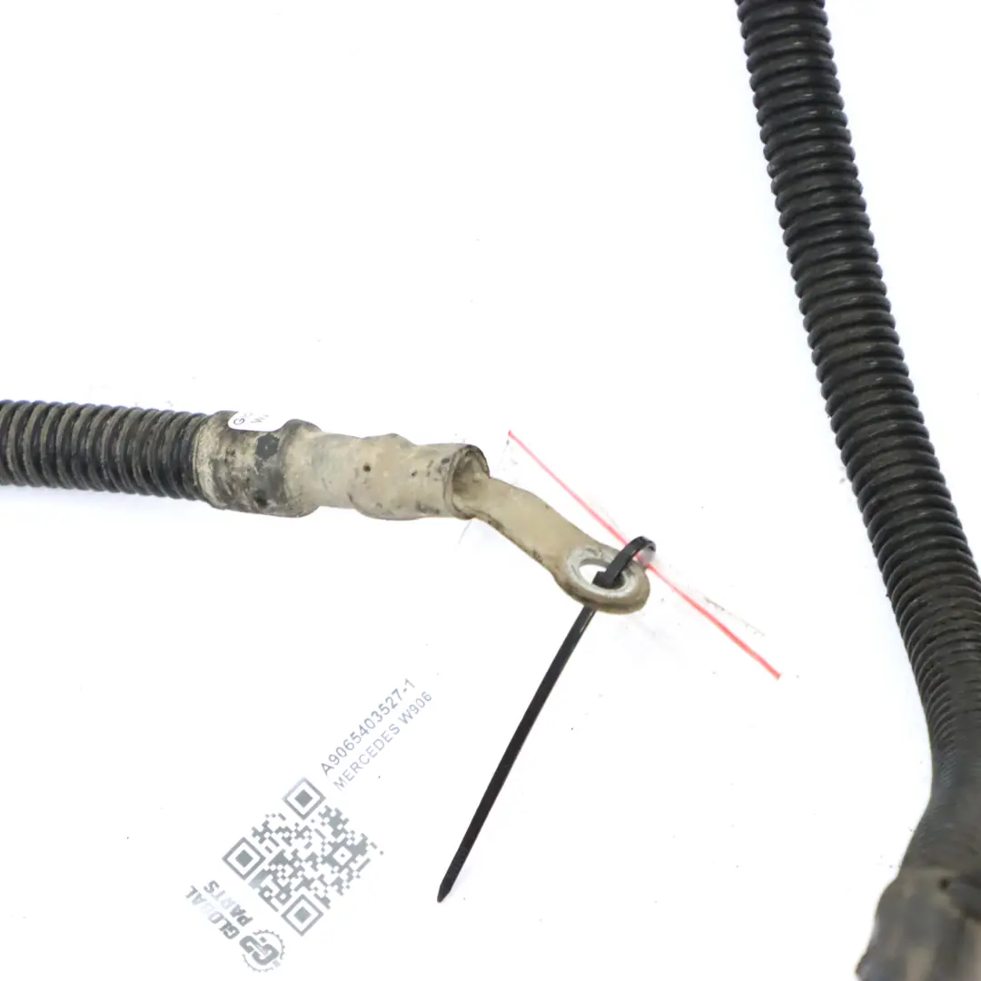  Cavo positivo Mercedes W906 OM651 Batteria Avviamento Alternatore - SKU A9065403527-1 - Numero di parte A9065403527