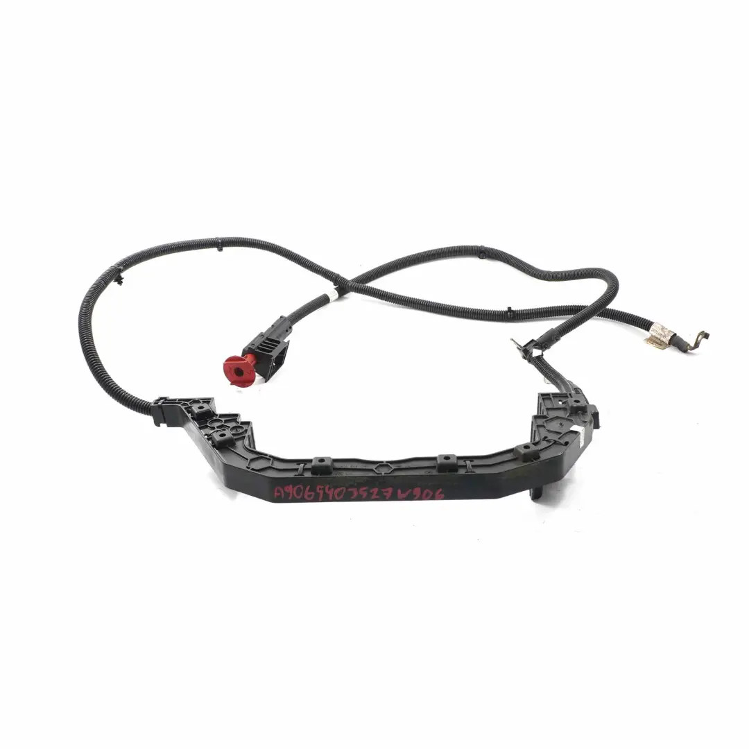  Câble positif Mercedes W906 OM651 Batterie Démarreur Alternateur - SKU A9065403527 - Numéro de pièce A9065403527