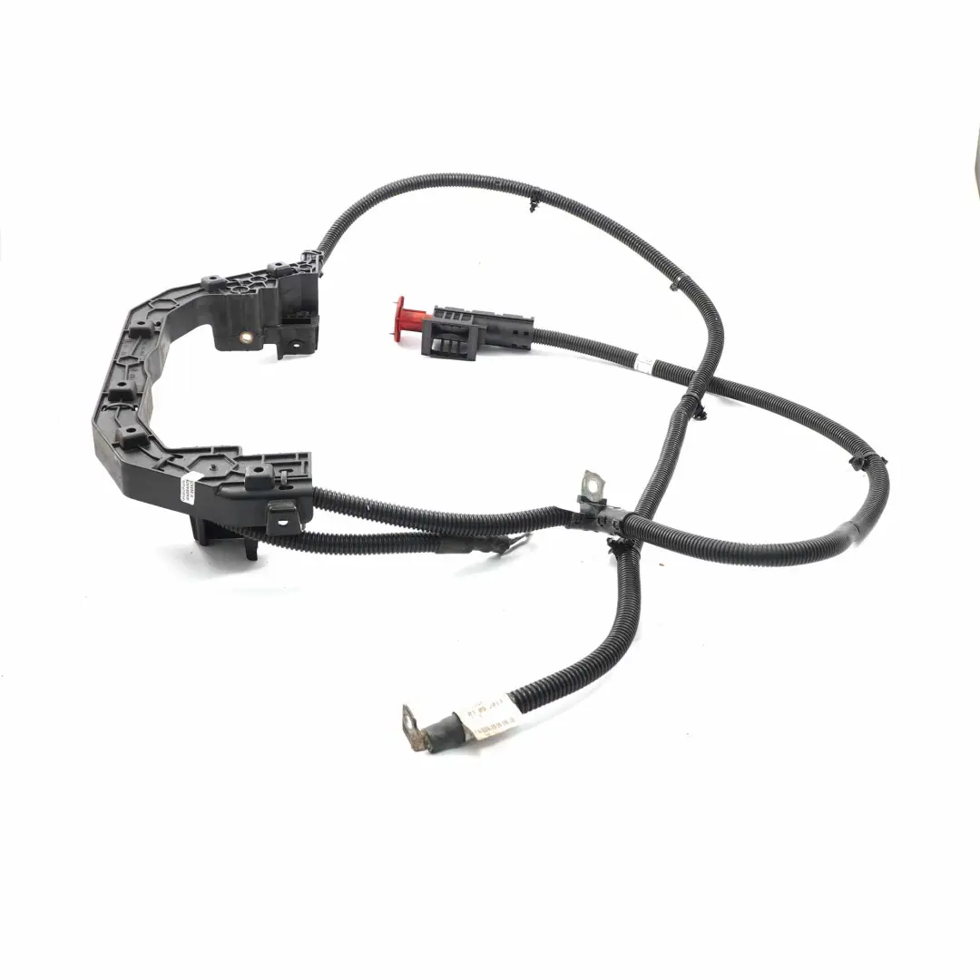 Cable Positivo Mercedes W906 OM651 Batería Arranque Alternador Plus para con número de pieza A9065403527 Cable Positivo Mercedes W906 OM651 Batería Arranque Alternador Plus - SKU A9065403527 - Número de pieza A9065403527